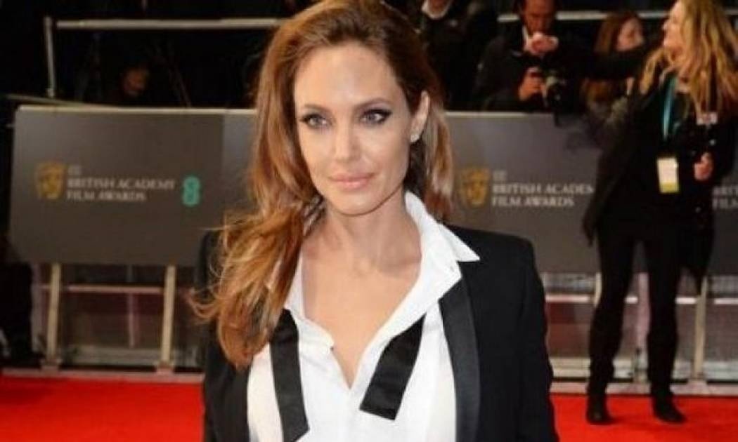 Ποιο είναι το μυστικό της Angelina Jolie και διατηρεί τόσα χρόνια τα ίδια κιλά;