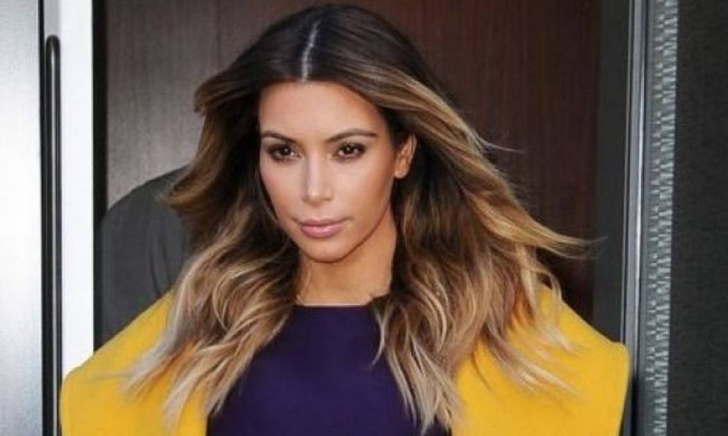 Δείτε την Kim Kardashian με μαγιό και XΩΡΙΣ photoshop