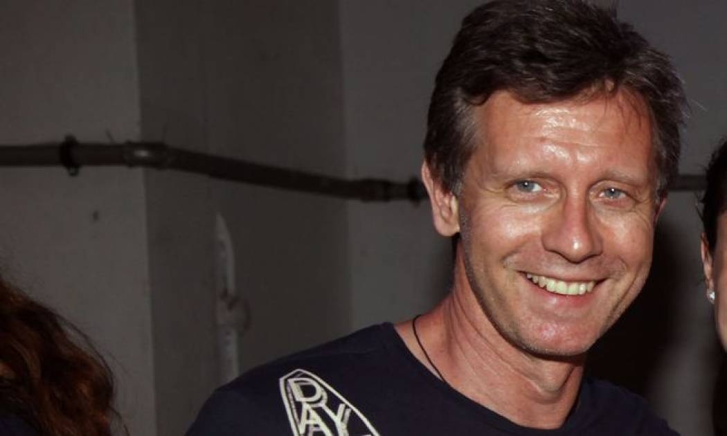 Γιάννης Σαββιδάκης: «Θα προτιμούσα να δείχνει η τηλεόραση σεξ παρά ανοιχτά κρανία με κατσαρίδες!»