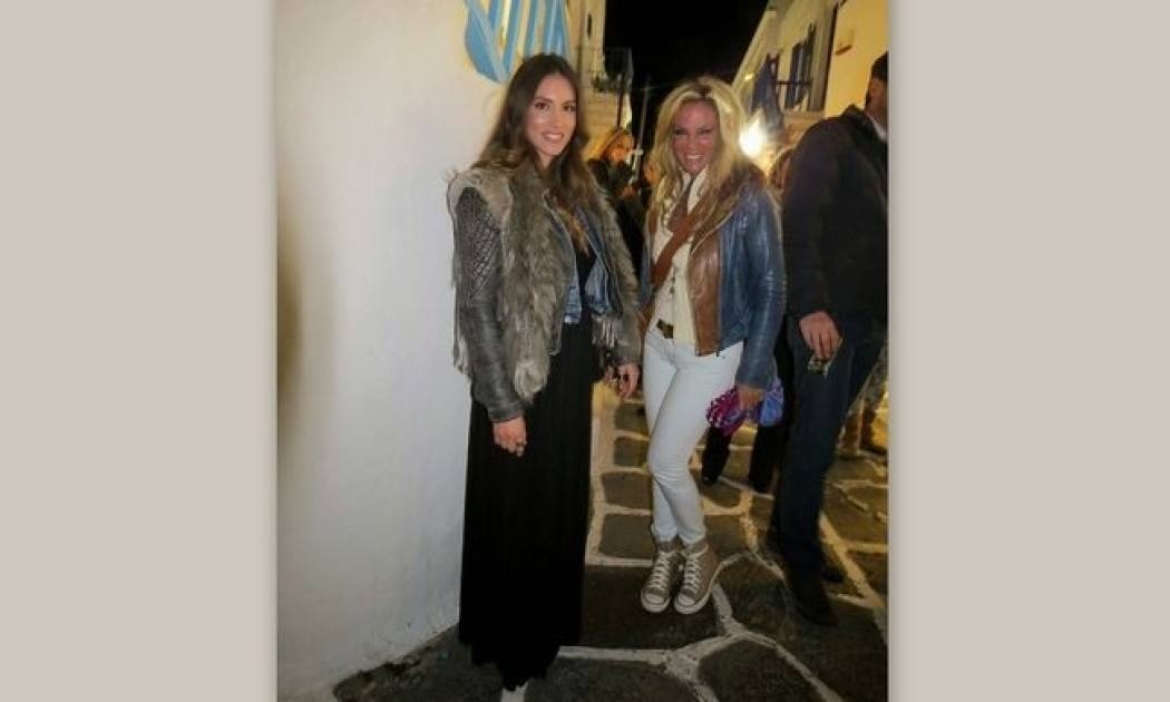 Αθηνά Οικονομάκου: Πάσχα με τη μαμά στη Μύκονο!