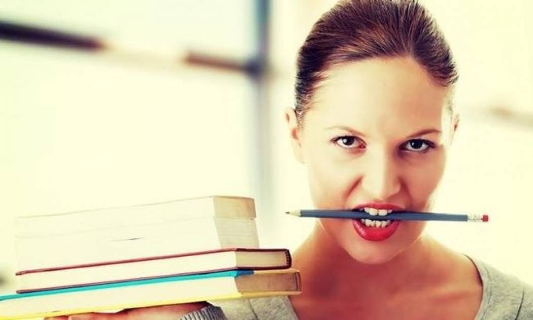 Το τρικ του μολυβιού που σταματά τον πονοκέφαλο