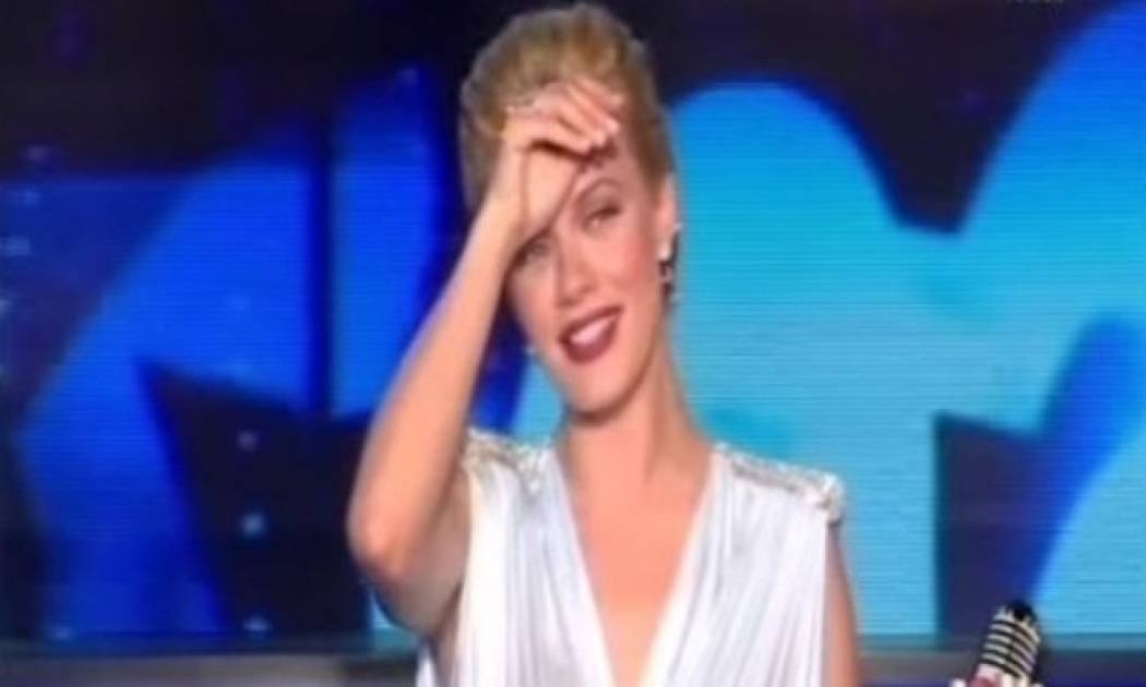 Ζώδια και αστέρια: Τηλεθεατής ζήτησε από τη Ζέτα Μακρυπούλια να κάνουν sex κι εκείνη απάντησε…