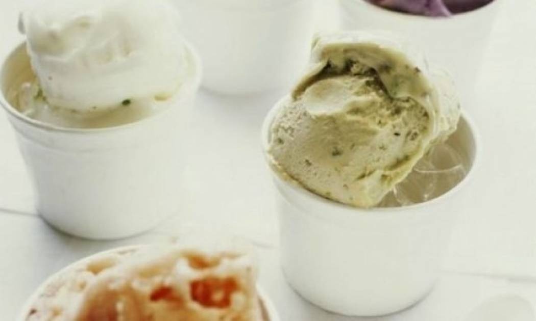 Λαχταριστό παγωτό με μόλις 1 υλικό και χωρίς χρήση παγωτομηχανής!