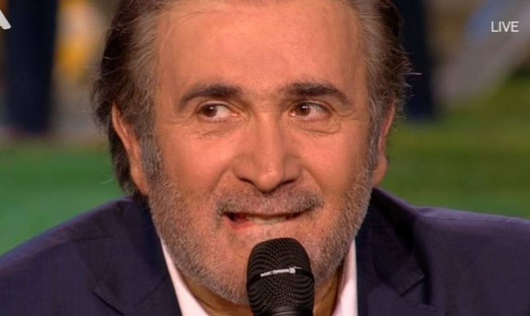 Το συγκινητικό «ευχαριστώ» του Λαζόπουλου και το ραντεβού για την επόμενη σεζόν!