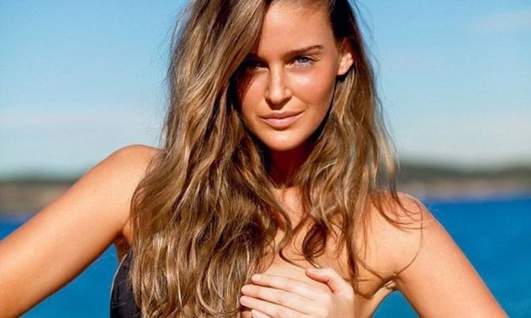 Η πρώην του Di Caprio πιο… «καυτή» από ποτέ