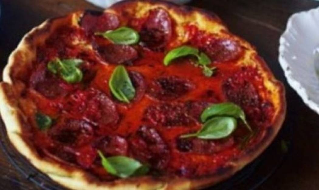 Η πιο εύκολη ζύμη για πίτσα από τον Jamie Oliver!