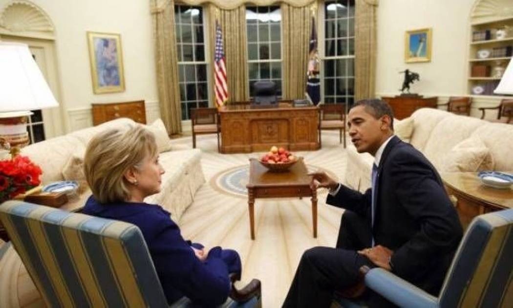 Τι έκανε ο βαριεστημένος πιτσιρικάς στον καναπέ του Ομπάμα