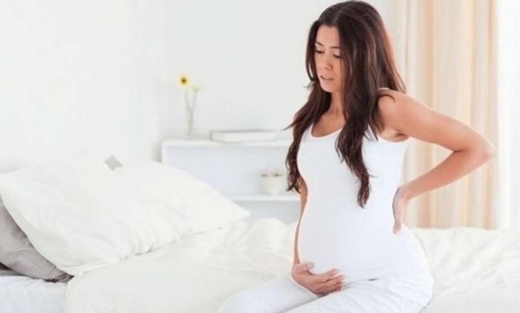 Πώς να αντιμετωπίσω το πρήξιμο στα πόδια στην εγκυμοσύνη;