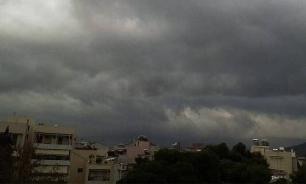 Αγριεύει ο καιρός: Βροχές, καταιγίδες και χαλάζι