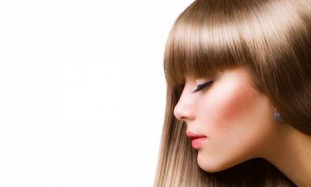 Μεγαλώνεις; Το ίδιο και τα μαλλιά σου: Τι προκαλεί τη γήρανση τους και πως θα τα βοηθήσεις