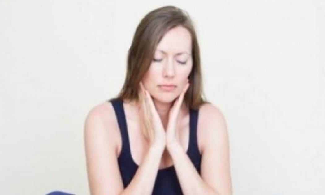 Πονόλαιμος: Δείτε το «σπιτικό» ρόφημα που θα σας ανακουφίσει άμεσα