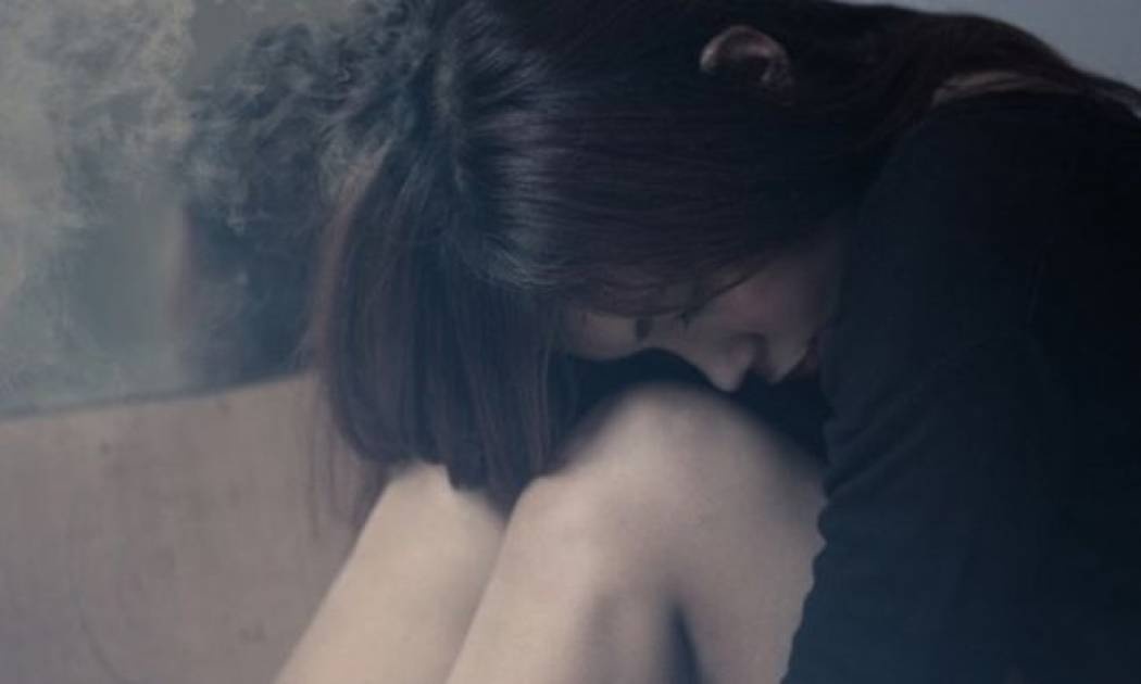 Κατάθλιψη ή μελαγχολία; Τα σημάδια που δεν πρέπει να αγνοήσεις