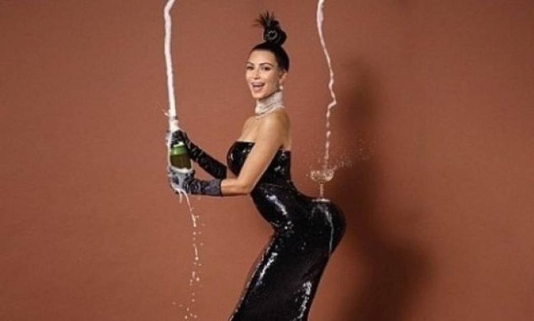 Αυτά ήταν τα πρώτα… «Kardashian-ά» οπίσθια της ιστορίας!