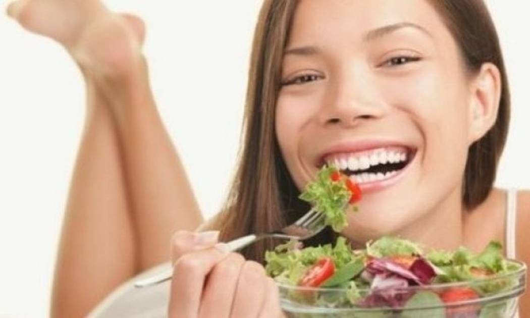 Διαιτητική σαλάτα: Τι να προτιμάτε και τι να αποφεύγετε!