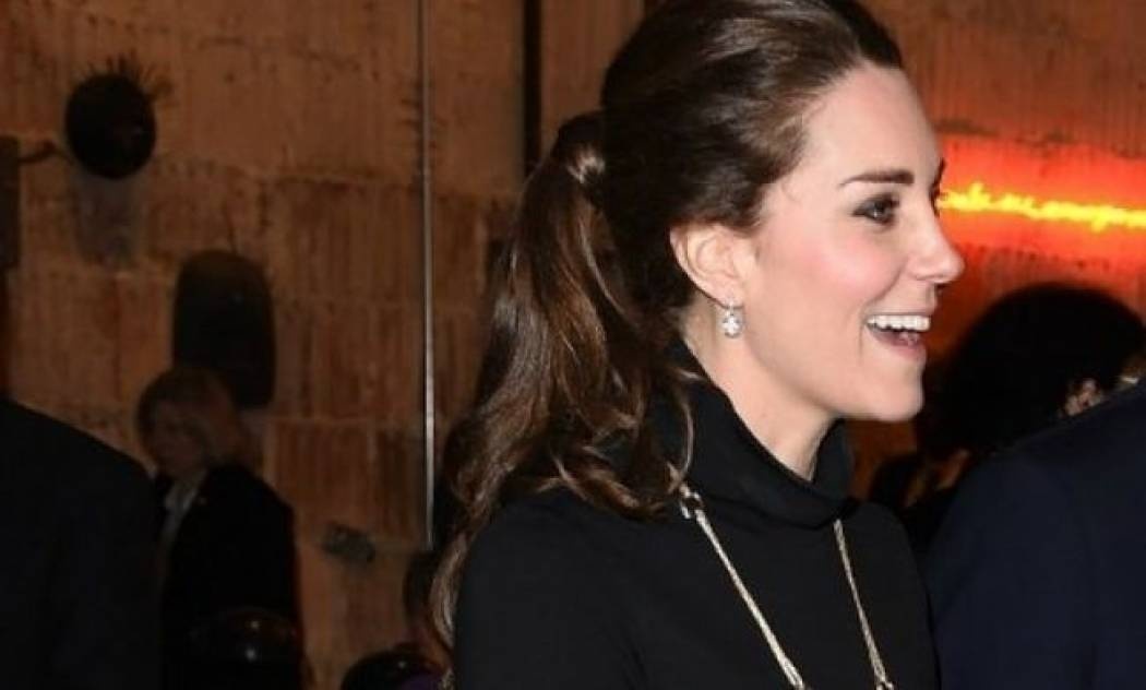 Η Kate Middleton επέλεξε φόρεμα που κοστίζει μόνο... 99 δολάρια! Πού θα το βρεις;