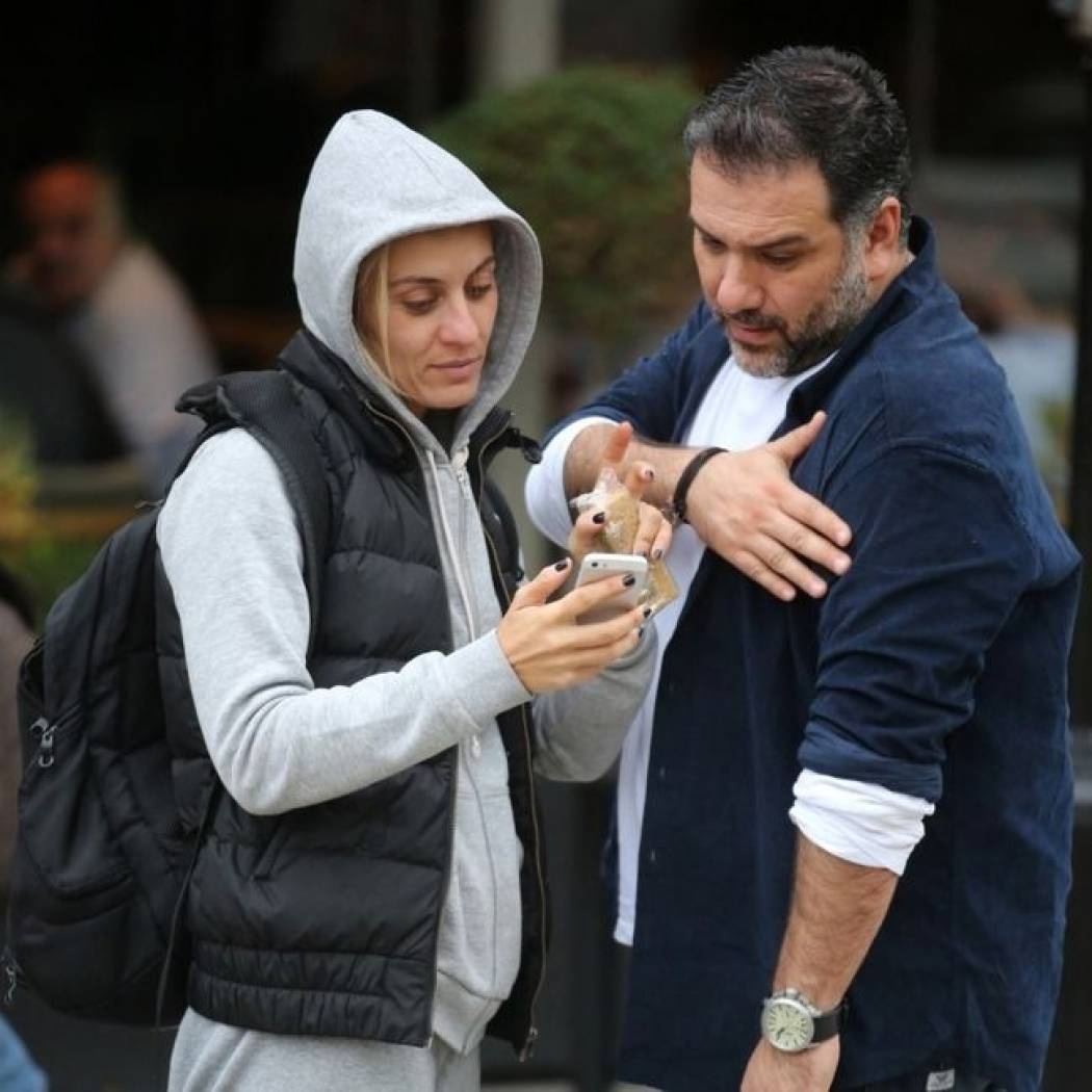 Τι του λες και τι σου λέει;