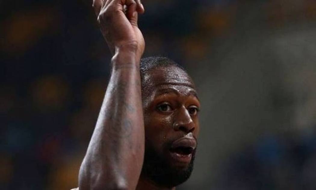 Γκιστ στο Onsports: «Έρχονται τίτλοι και το 2015» (video)