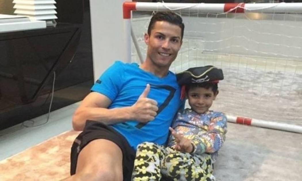 Πως υποδέχθηκαν οι αστέρες του αθλητισμού το 2015 (photos)