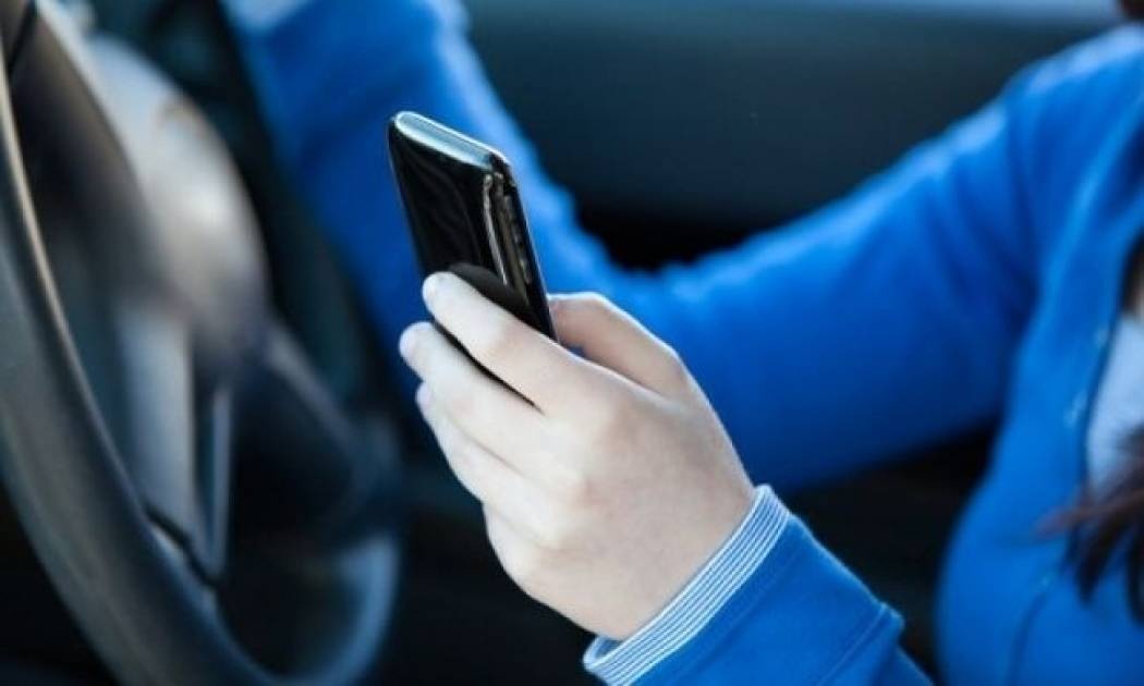 Έρευνα: Ολέθριος ο συνδυασμός sms-οδήγησης
