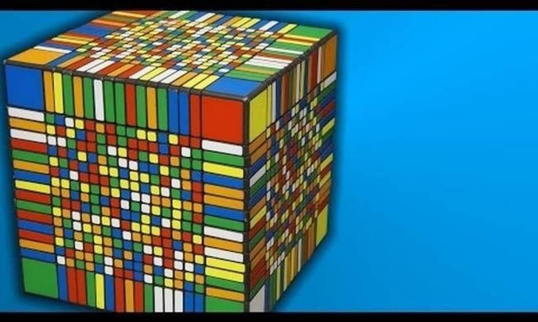 Ο μεγαλύτερος κύβος του Ρούμπικ στον κόσμο (vid)
