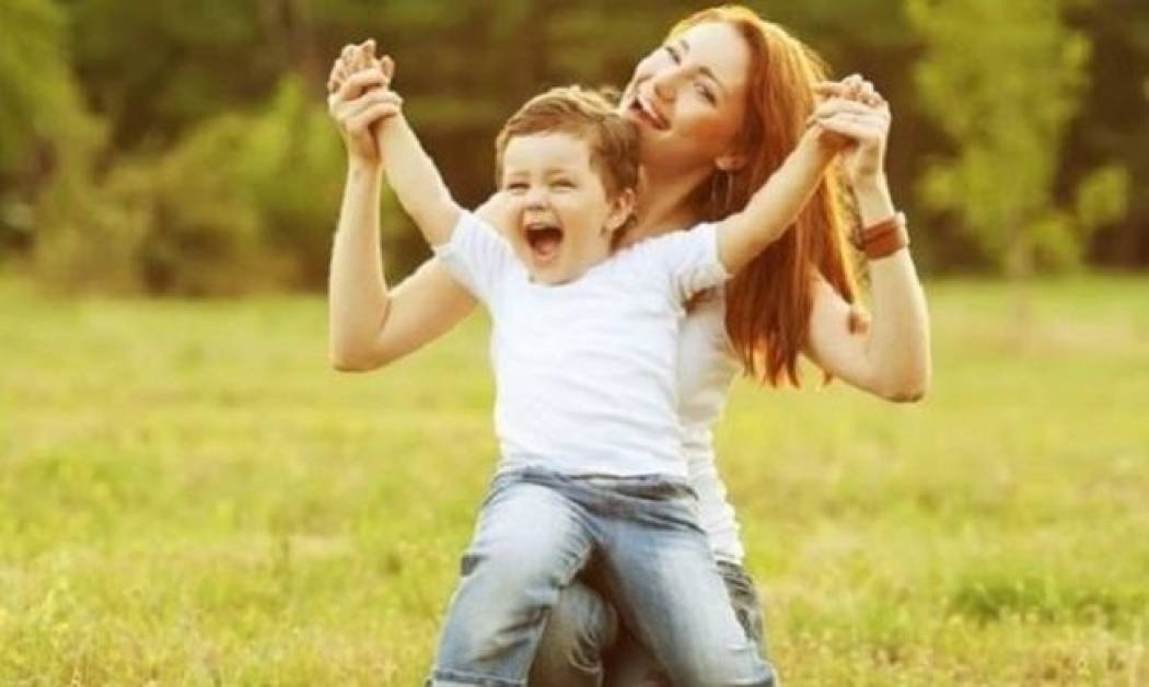 «Πώς μπορώ να γίνω σωστό πρότυπο για το παιδί μου;»