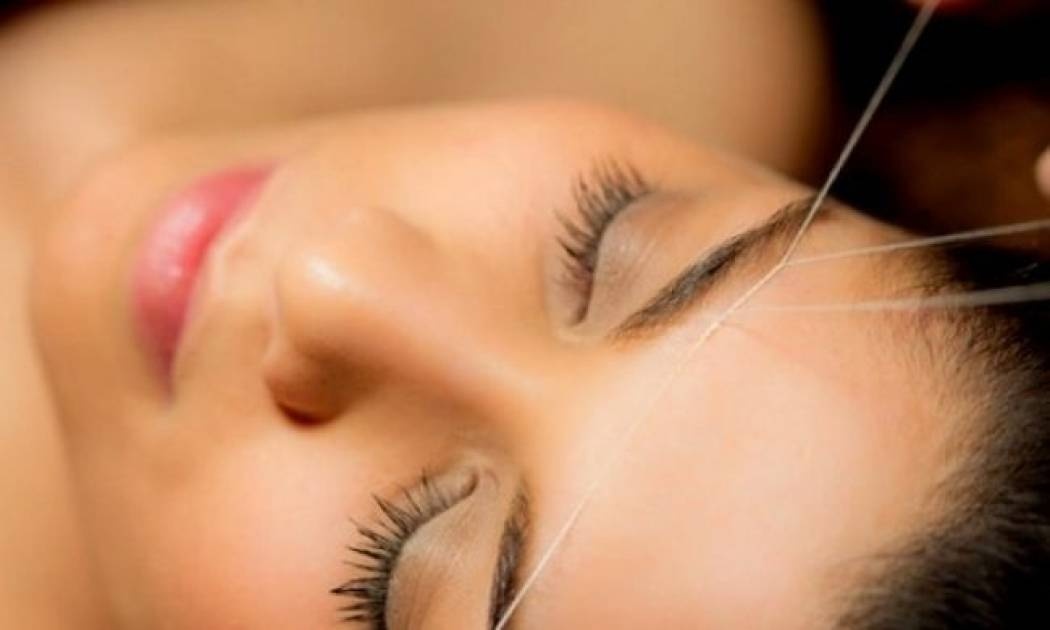 Αποτρίχωση με κλωστή: Πώς γίνεται και ποια είναι τα οφέλη της