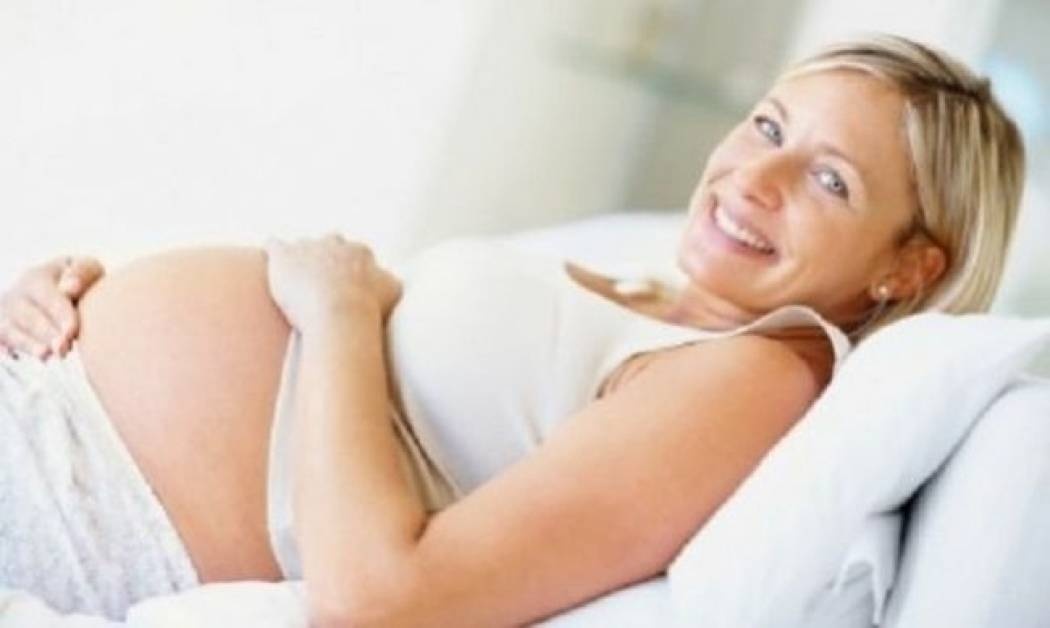 Νέα έρευνα: Οι γυναίκες που γεννάνε μετά τα 35 ζουν περισσότερο!