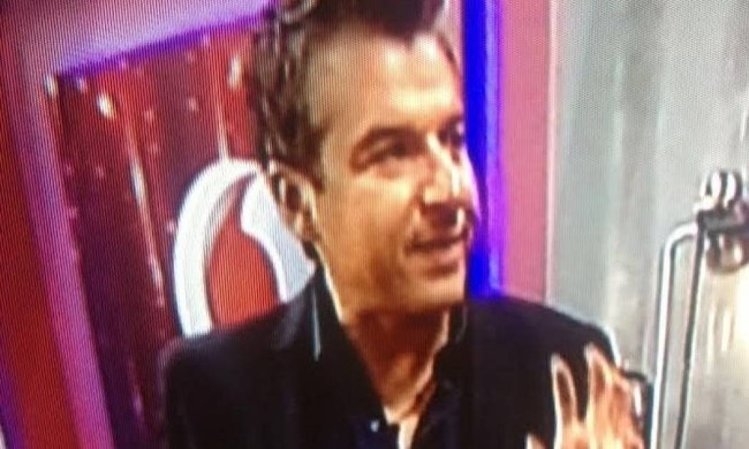 Παρασκήνιο: Ο Λιάγκας… το κοκοράκι και σηκωμένη μύτη της Ασλανίδου (Nassos blog)