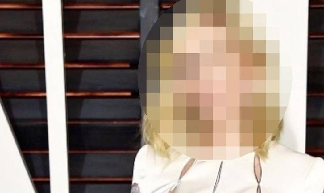 Βρετανική ημέρα της μητέρας: Λαμπερή μανούλα πήρε υπέροχα δώρα!