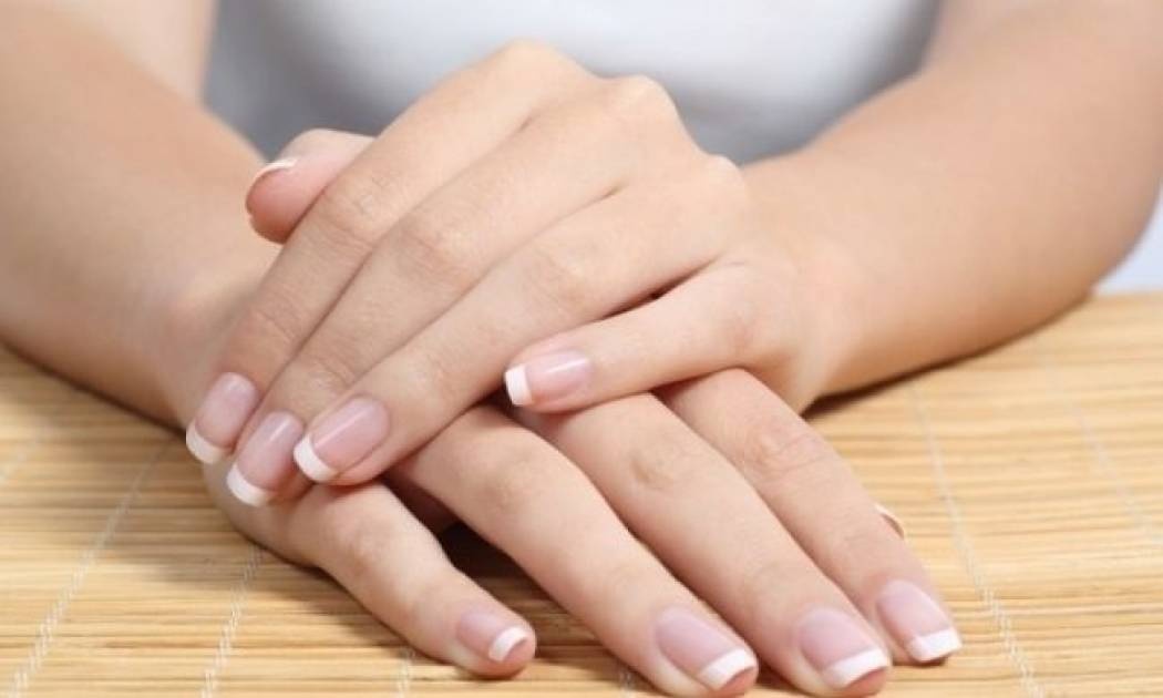 Ποια σημάδια στα νύχια πρέπει να σας ανησυχήσουν... (Λίστα)