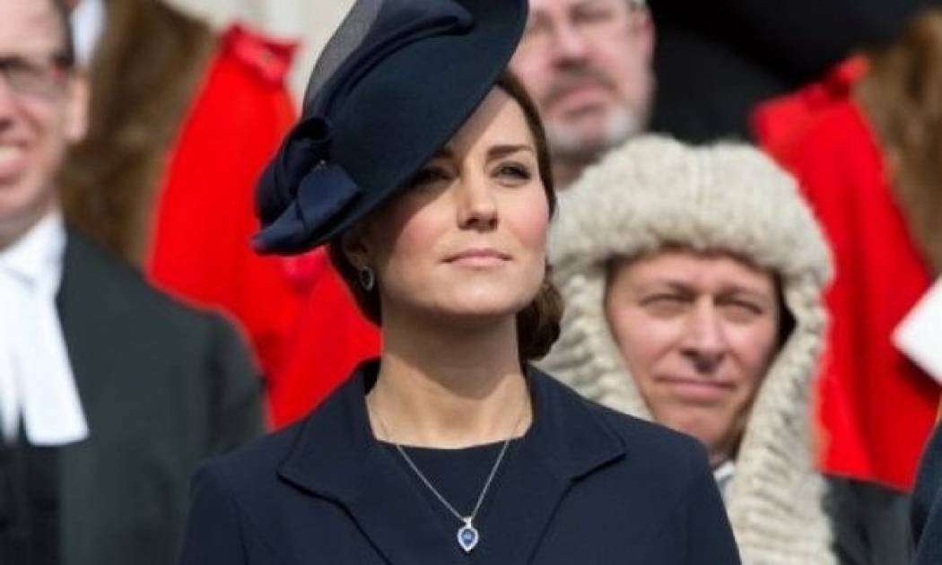 Αυτός είναι ο πιο περίτεχνος,«βασιλικός» κότσος της εβδομάδας !