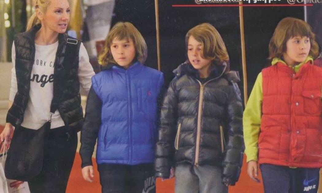Έλενα Τσαβαλιά: Για shopping με τον γιο της και τους φίλους του