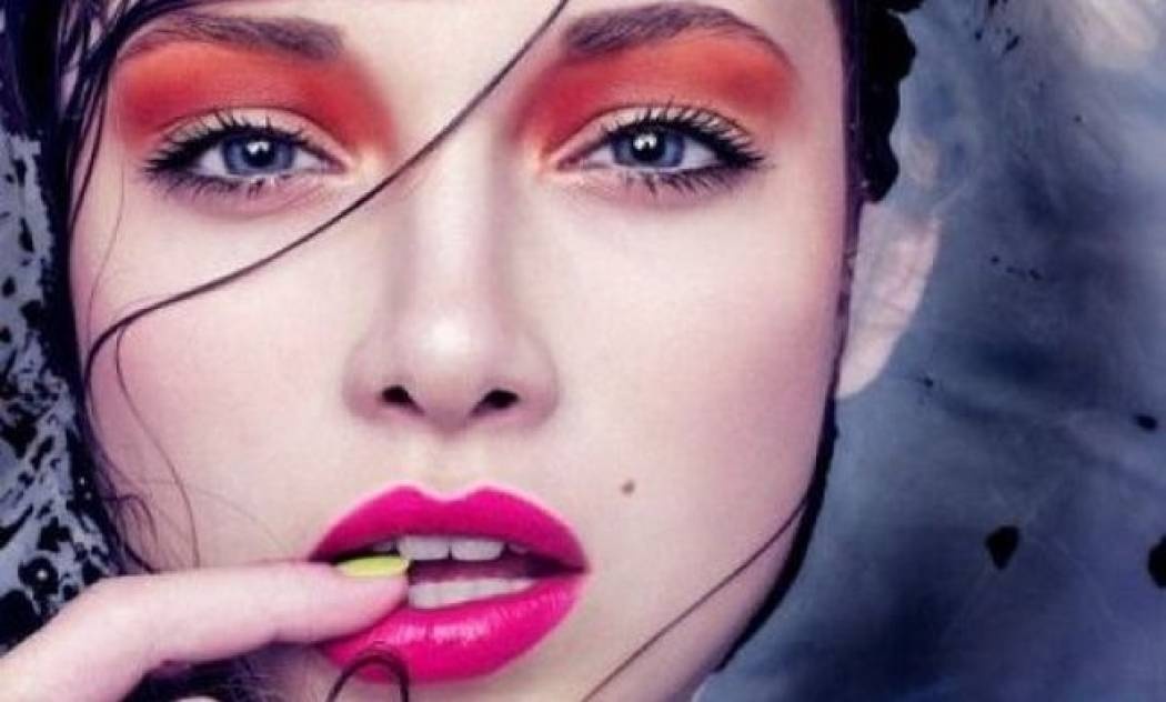 Σκιές ματιών: 5 makeup tips για τέλεια και με διάρκεια εφαρμογή