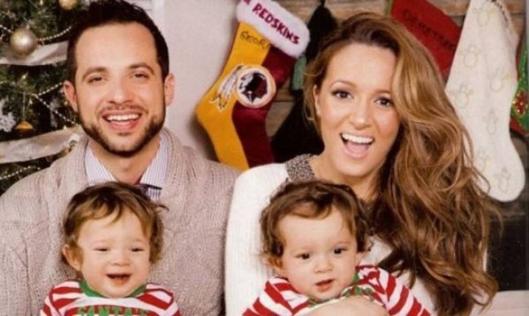 Καλομοίρα: Δε φαντάζεστε τι κάνουν τα δίδυμα αγόρια της στα καθισματάκια τους! (εικόνα)