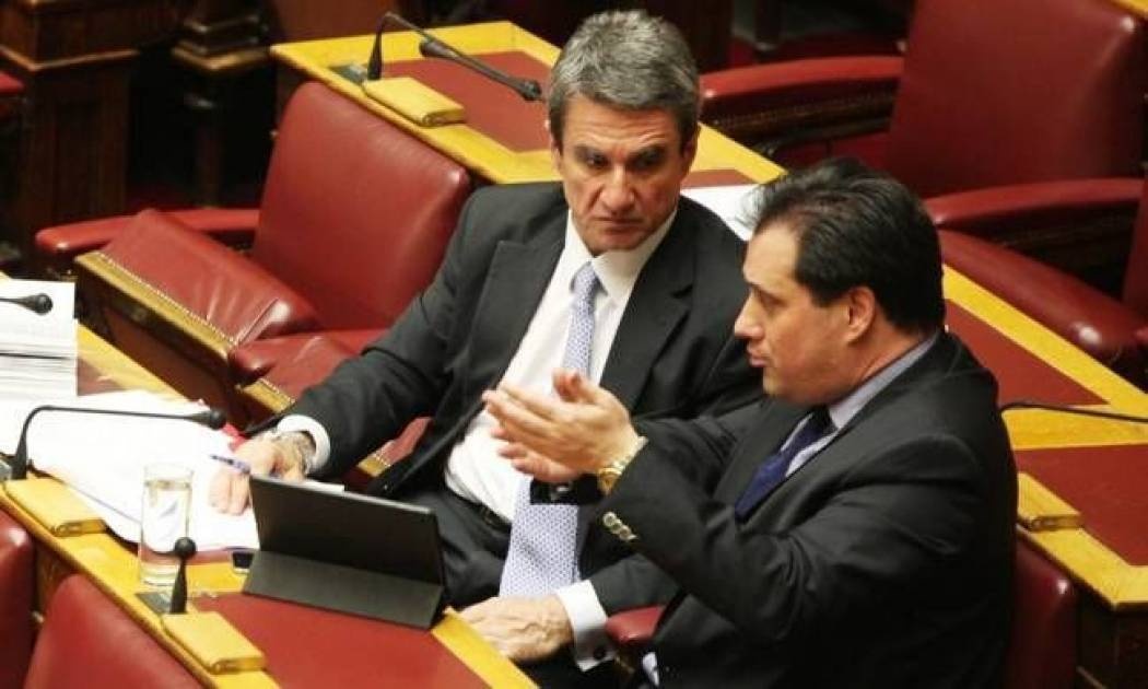 Ο Άδωνις, ο Λοβέρδος και τα «καφεδάκια» με εκπροσώπους καναλαρχών