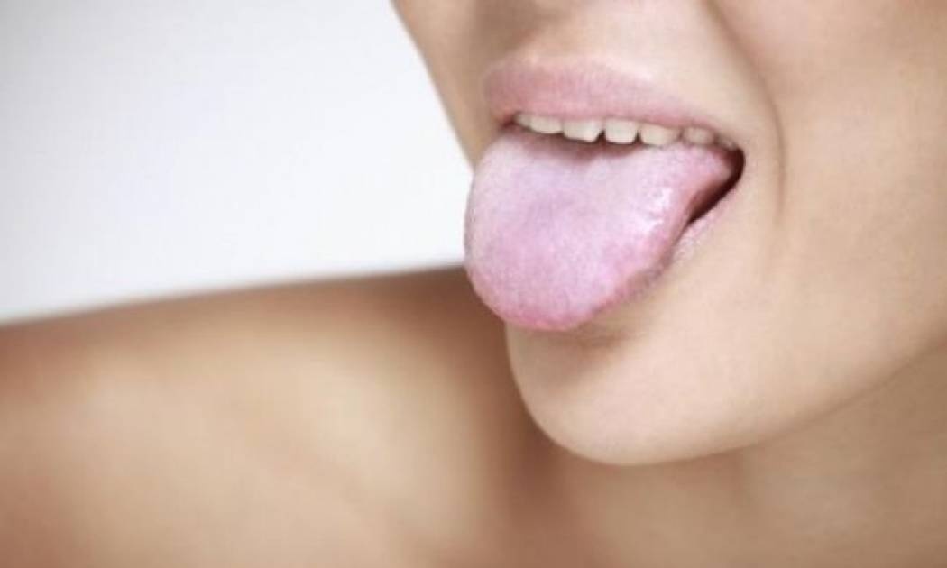 Υποψίες για μύκητες στη γλώσσα; Κάντε το τεστ του 1 λεπτού!