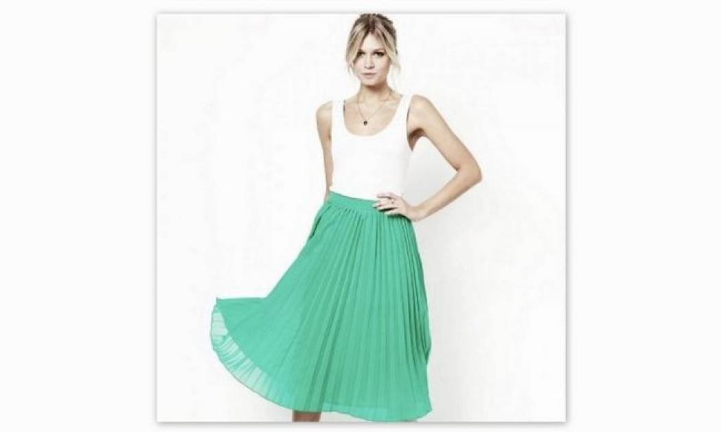 Πόζαρε στο φακό με… επαγγελματισμό μοντέλου παίρνοντας τις 5 καταλληλότερες στάσεις!