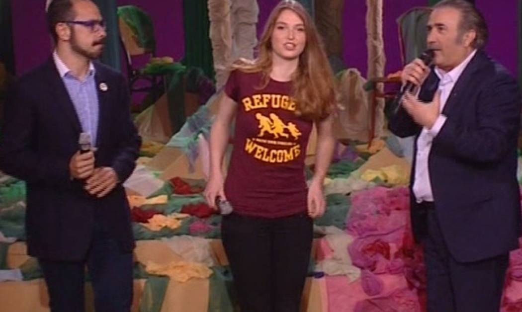 Η κοπέλα που «επιτέθηκε» στον Ντράγκι καλεσμένη στο Αλ Τσαντίρι