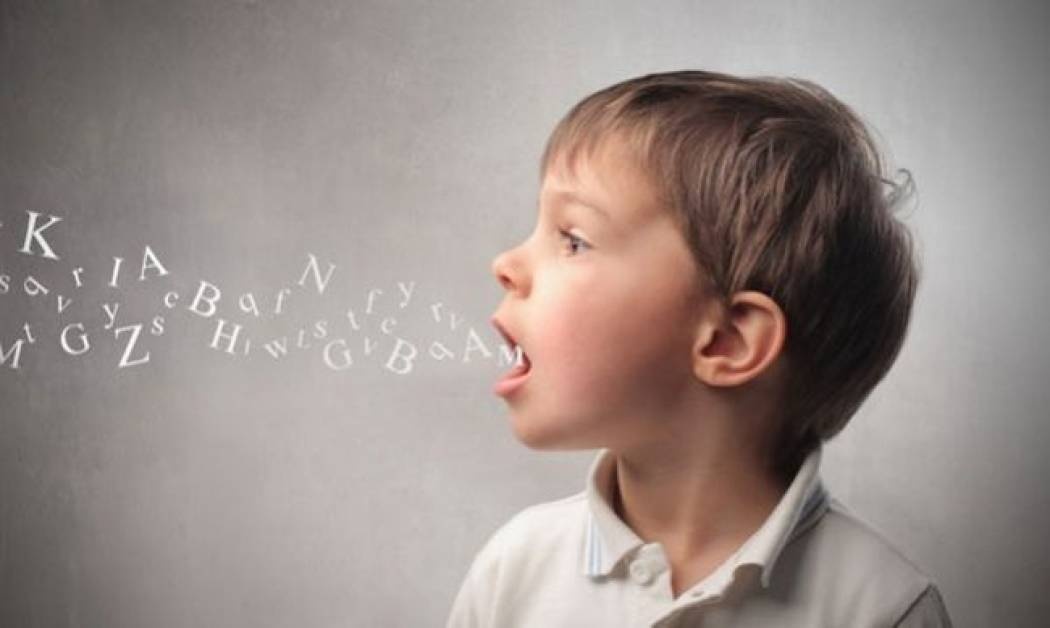 «Μαμά θέλω "νελό"». Να ανησυχήσετε ή όχι όταν το παιδί σας δεν λέει το «ρο»;