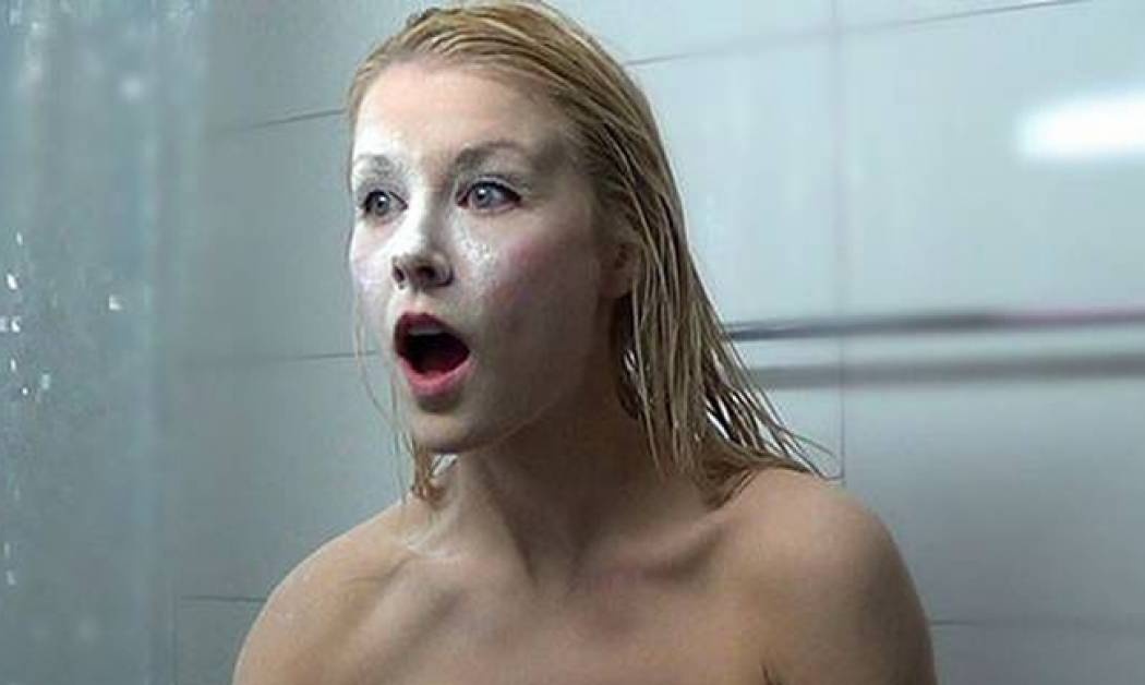 Απίστευτη φάρσα στο μπάνιο… για εγγυημένο χωρισμό! (Video)