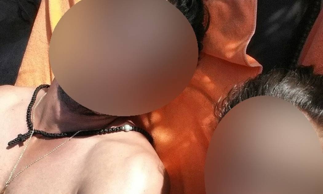 Ηλιοθεραπεία μαζί με την σύζυγό του κάνει ο…