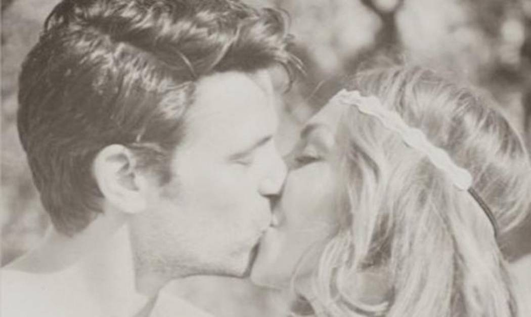 Αποστόλης Τότσικας - Ρούλα Ρέβη: Γιορτάζουν την πρώτη επέτειο του γάμου τους  (φωτό)