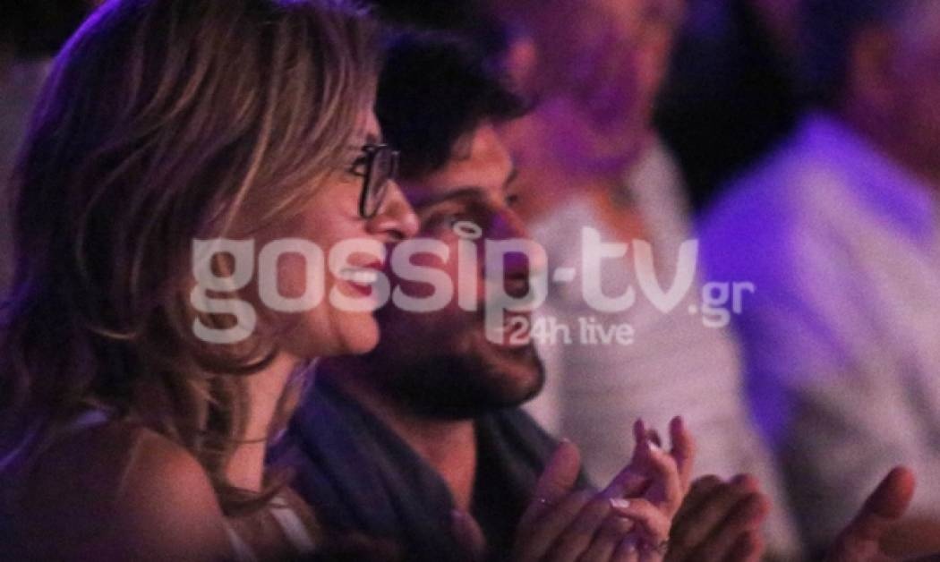 Ζέτα Δούκα: Ποιος είναι ο γοητευτικός συνοδός στο πλευρό της που την κάνει και χαμογελά;