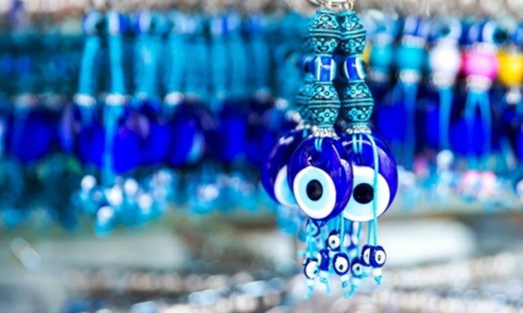 Ξεμάτιασμα: Σωστές ευχές και μέθοδοι για το κακό μάτι