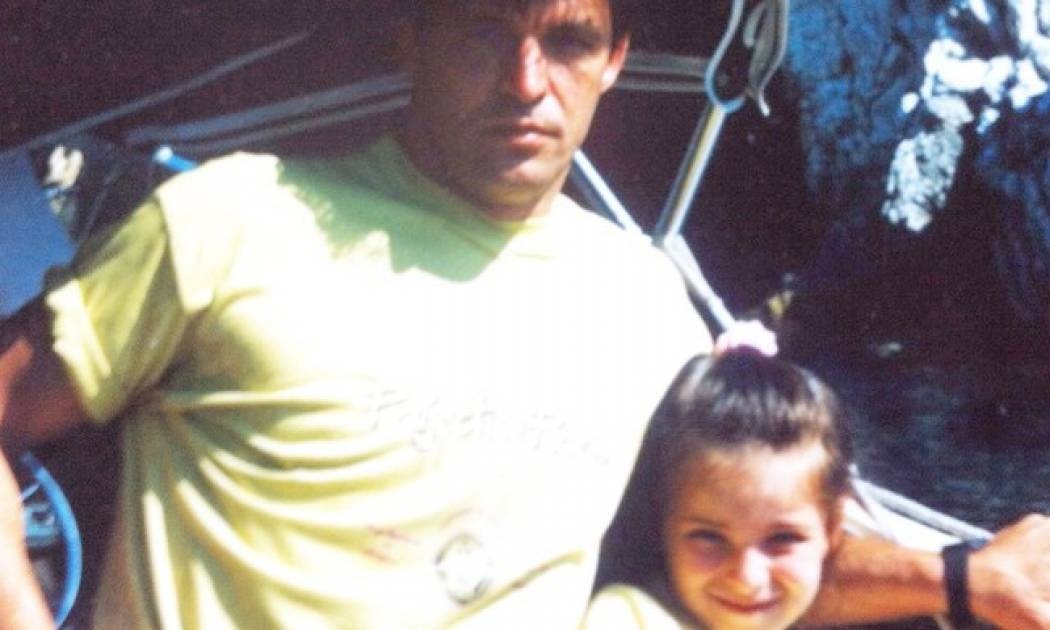 Δεν πάει το μυαλό σας ποια παρουσιάστρια είναι η μικρή της φωτό