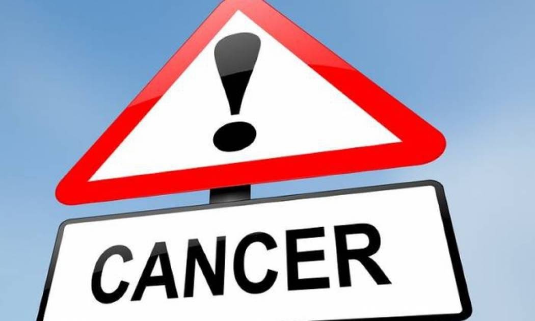 Τα 17 ύποπτα συμπτώματα καρκίνου που αρχικά μοιάζουν "αθώα"