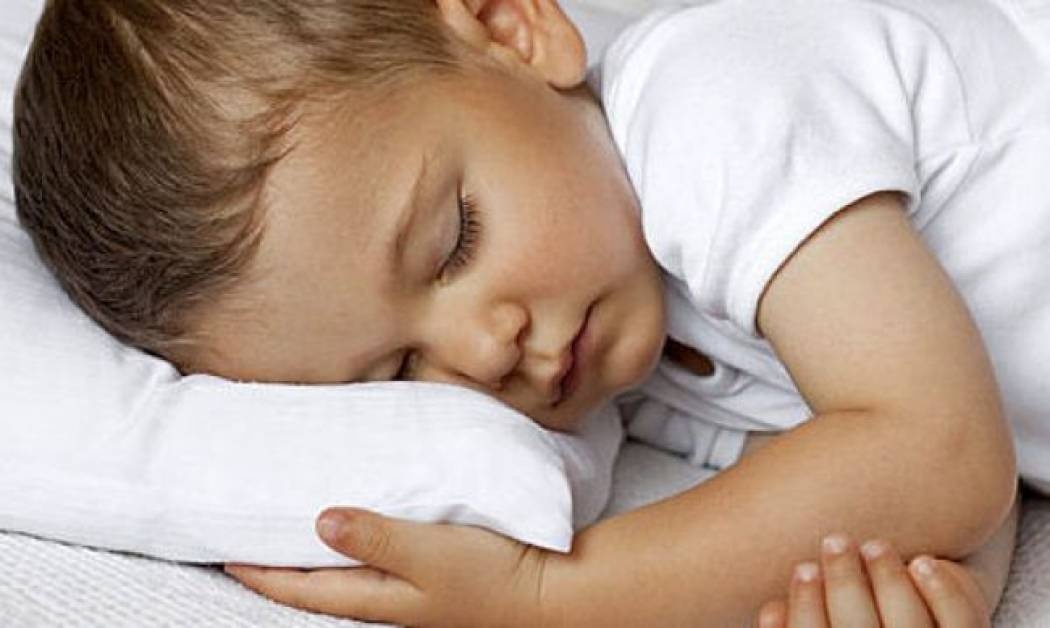 Πώς να επιλέξω το κατάλληλο μαξιλάρι ύπνου για το παιδί μου;