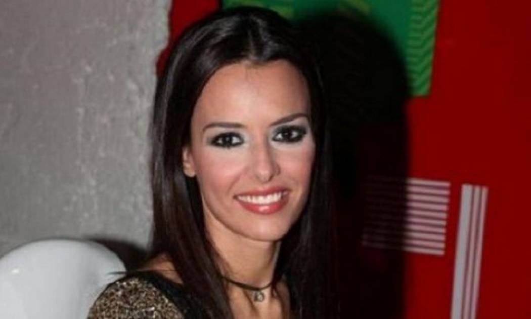 Όλγα Λαφαζάνη: Απολαμβάνει τη φύση με την κόρη της! (εικόνα)