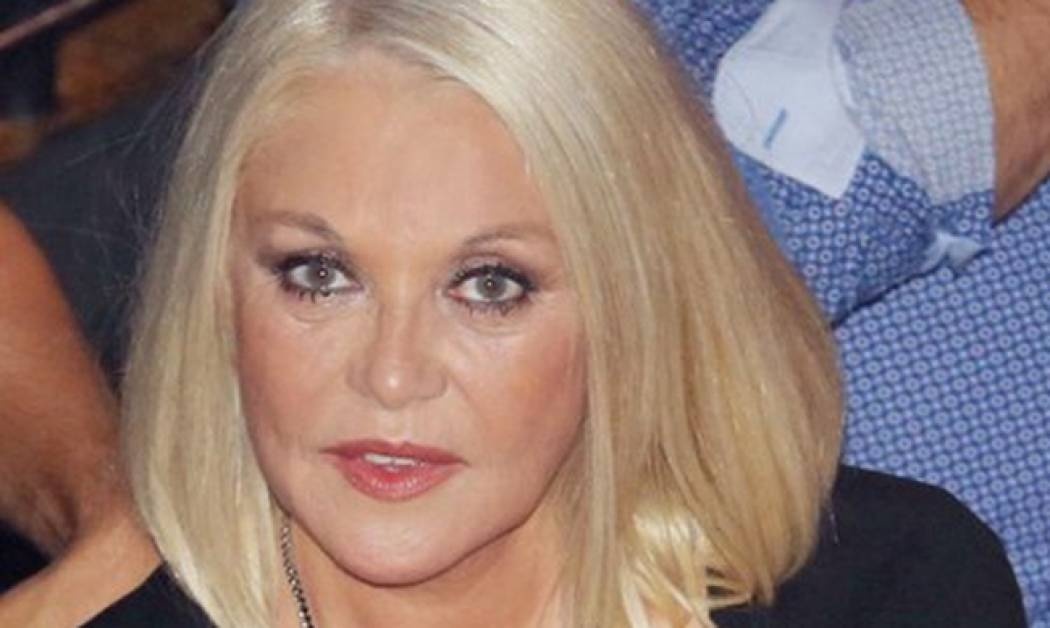 Ρούλα Κορομηλά: Της κρατούσε μούτρα αλλά… τώρα ήρθαν πολύ κοντά (φωτό)