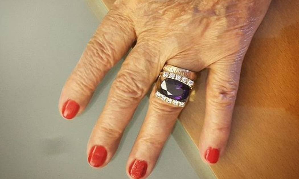 Έκανε beaute μαζί με την γιαγιά της η…